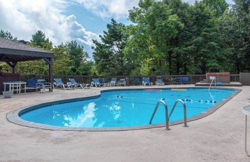 Chalet Village Condominio | 512mvm2012gbco - Mountain View Memories