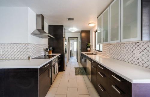 Twin Palms Casa | Mountain View Mid-Century
