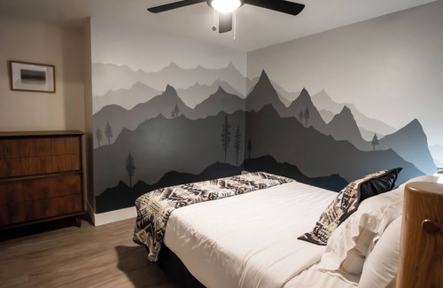 Tetonia Cabina | Mountain View Mural Double suite