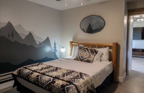 Tetonia Cabina | Mountain View Mural Double suite