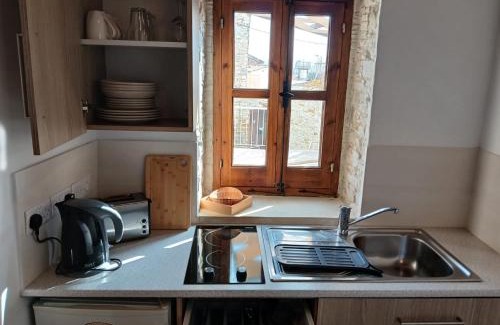 Skarinou Apartamento | Mountain View Oasis