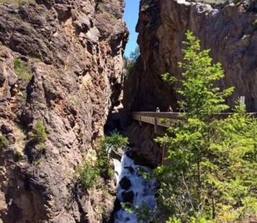 East Kootenay Apartamento | Mountain View Radium Condo - Copper Horn Village