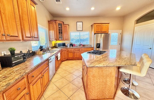 Jamul Casa | Mountain View Ranch Retreat 2000 sqft 2nd floor Condo