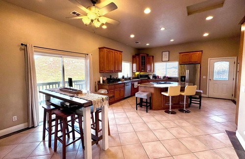 Jamul Casa | Mountain View Ranch Retreat 2000 sqft 2nd floor Condo