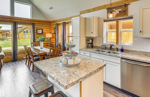 Red Lodge Casa | Mountain-View Red Lodge Home - 10 Mi to Skiing!