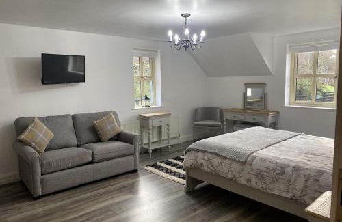 Newry Casa | Mountain View Retreat in Rostrevor With hot Tub