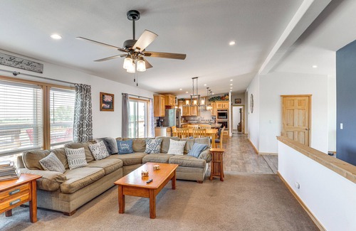 Lander Casa | Mountain-View Retreat in Lander w/ Private Yard!