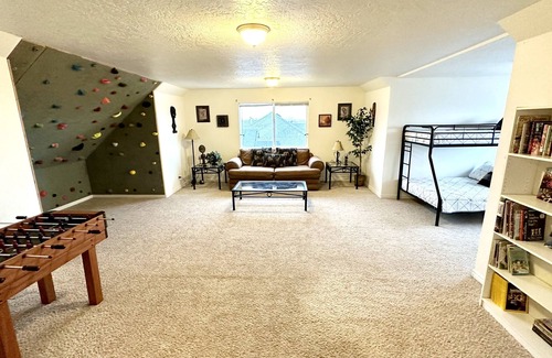 Payson Casa | Mountain View Retreat - Sleeps 20! Perfect for large gatherings