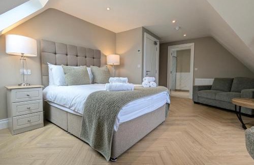Newcastle Hotel | Mountain View Rooms