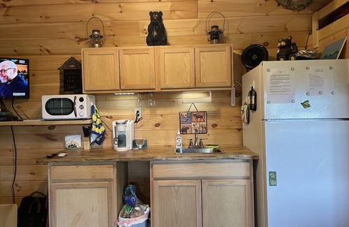 Whittier Apartamento | Mountain View Shed