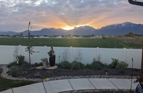 Herriman Apartamento | Mountain-View Studio / Hot Tub / 22 Min to Salt Lake City / Private Entry