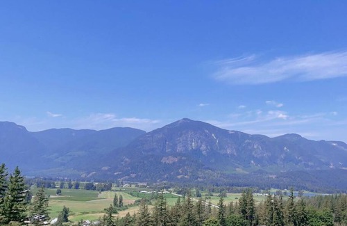 Agassiz Casa | Mountain View suite