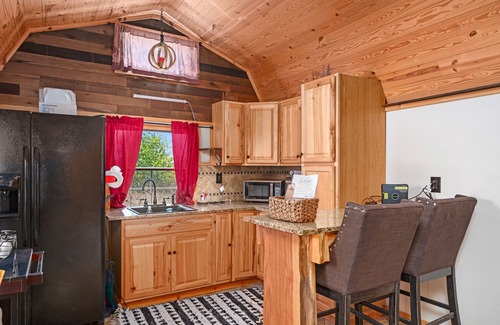 Crossville - Harriman Casa | Mountain View Tiny House in Golf Capital of TN