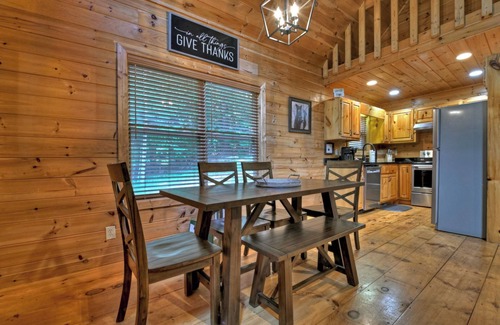 Cherry Log Cabina | Mountain views and more! - Cherry Creek Retreat