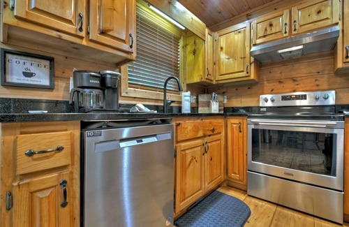 Cherry Log Cabina | Mountain views and more! - Cherry Creek Retreat
