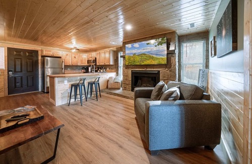 Caton Apartamento | Mountain Views at Dolly's Castle Unit 1