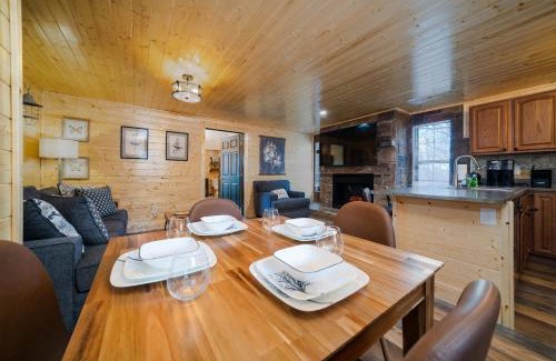 Caton Casa | Mountain Views at Dolly's Castle Unit 4