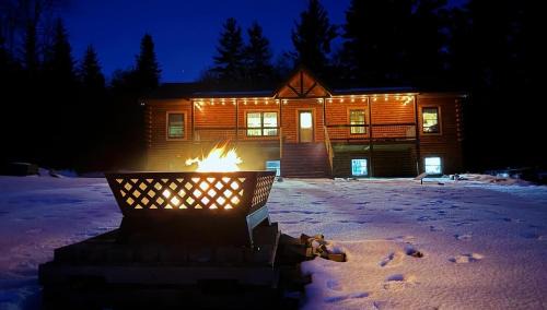 Franconia Casa | Mountain Views! Copper Cannon Lodge in Franconia