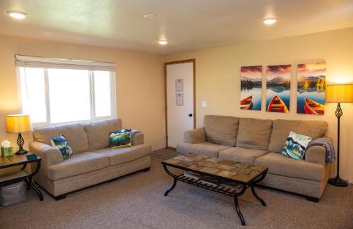 Heart of Missoula Casa | Mountain Views from the Hot Tub