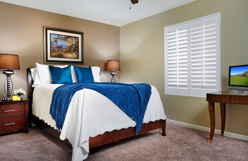 La Tierra Estates Casa | Mountain Views & Heated Pool/Spa & Amenities Galore!