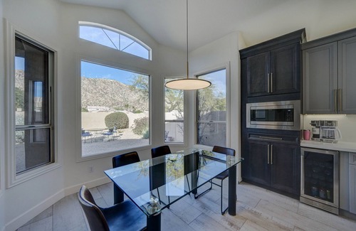 Camelot Ridge Casa | Mountain Views Heated Pool Hicking Trailheads 5 Beds 3 Baths Full Remodel Golf
