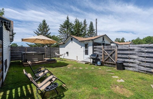 Twin Mountain Cabina | Mountain views Hiking by Day & Hot tub by night #2