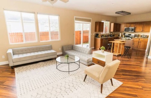 Northwest Reno Casa | Mountain View’s Home For Traveling Professionals