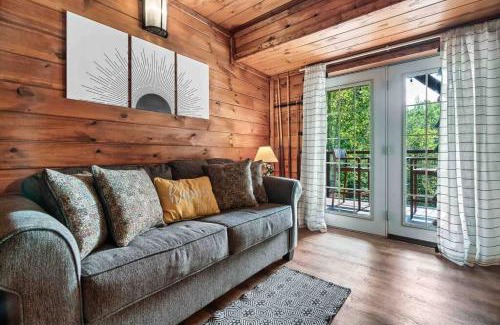 Pittman Center Casa | Mountain views,King Beds, Pet Friendly, Private retreat