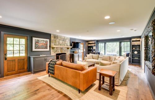 Highlands Casa | Mountain Views Modern Mansion in Highlands!