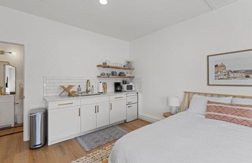 Northeast Colorado Springs Apartamento | Mountain Views, Rainfall Shower, Studio Apartment