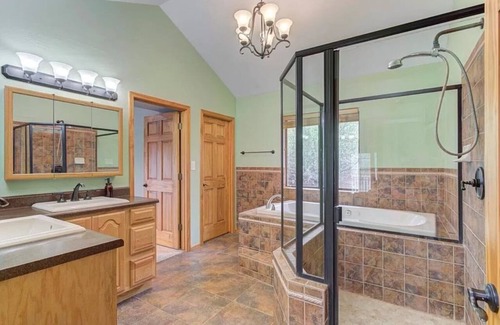 Strawberry Casa | Mountain Views w/ Pool Table, Game Room and BBQ