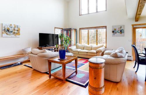 Willowbrook Meadows Casa | Mountain Vistas