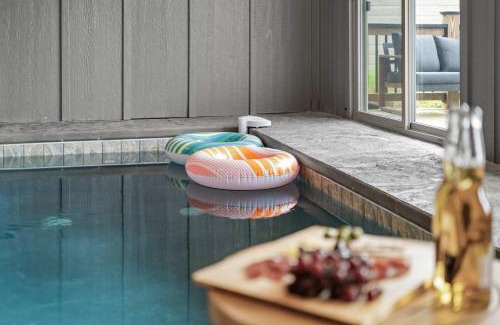 Sevierville Casa | Mountain Waters - Pool Theater & Views