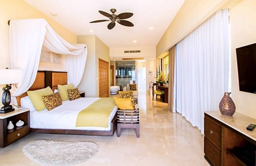 Zona romántica Complejo | Mountainside 2 Bedroom Residence with Ocean Views & Jacuzzi