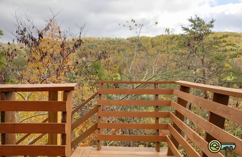 Basye Chalet De Esquí | Mountainside Chalet (#141A) - Close to Resort lodge | Great view of valley & golf course!
