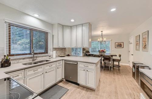 Perry Park Casa | Mountainside Escape Ev Charger, Patio & Views