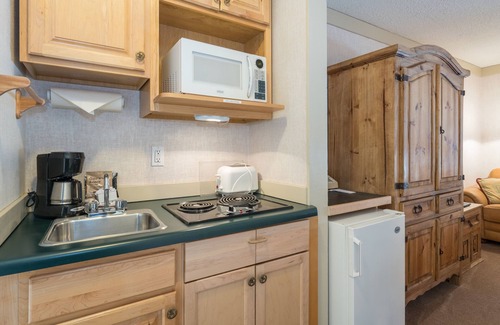 Telluride Apartamento | Mountainside Inn 121 1 Bedroom Hotel Room by Alpine Lodging Telluride