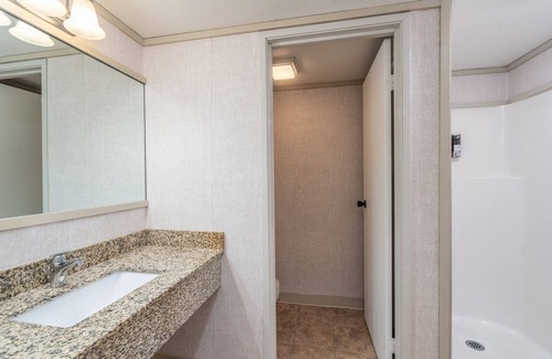 Telluride Apartamento | Mountainside Inn 301 1 Bedroom Hotel Room by Alpine Lodging Telluride