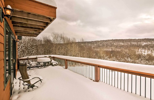 Ellicottville Cabaña | Mountaintop Ellicottville Home: 7 Mi to Ski Resort