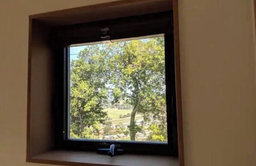 Santa Venetia Apartamento | Mountaintop Onsen Retreat Studio w/ Pool, Swim Machine, Spa and Views!
