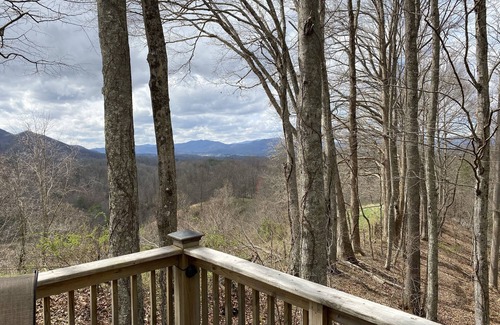 Green Mountain Casa | Mountaintop Retreat