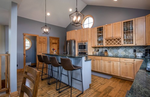 Ludlow Cabina | Mountainview Lodge - Newly Renovated Luxury Home <1 Mile To Okemo!