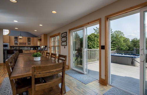 Ludlow Cabina | Mountainview Lodge - Newly Renovated Luxury Home <1 Mile To Okemo!