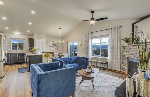 Monument Casa | Mountainview Marvel