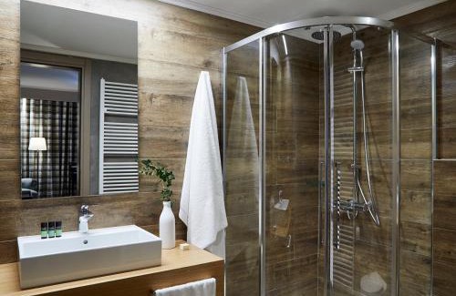 Monodendri Hotel | MounTrace Suites & SPA