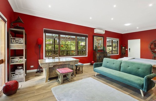 Wentworth Falls Apartamento | Moutan - Serene, Chinese-Inspired Retreat