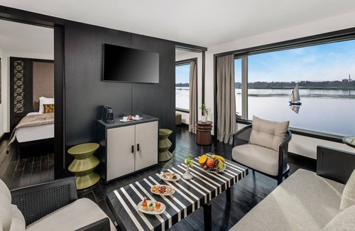 Nile River Luxor Alquiler De Eote | Movenpick MS Darakum