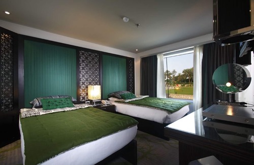 Nile River Luxor Alquiler De Eote | Movenpick MS Darakum