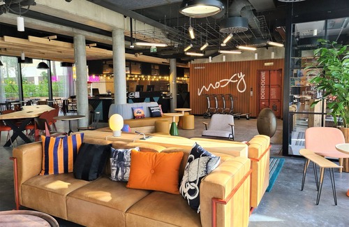 Bassins a Flot Hotel | Moxy Bordeaux Hotel
