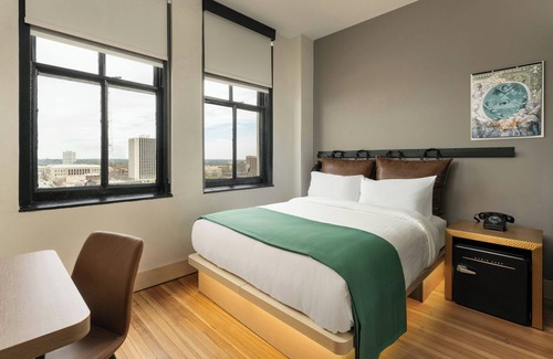 Columbia Hotel | Moxy Columbia Downtown